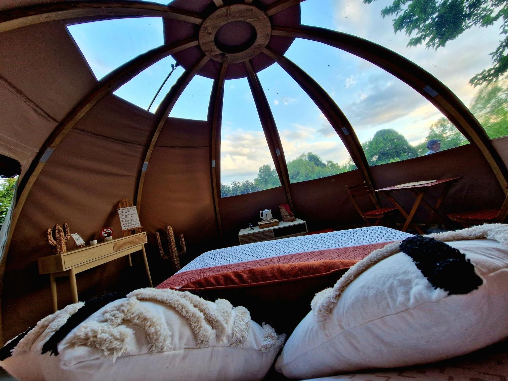Les Nuits De Cassiopee Acomodação com café da manhã Sorde-lʼAbbaye Quarto foto