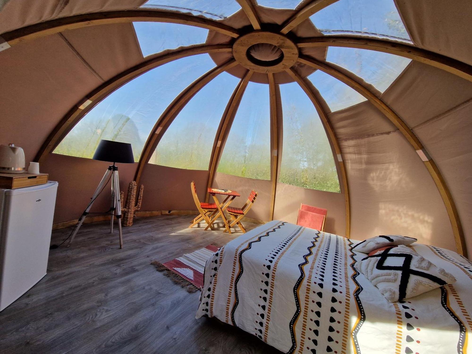 Les Nuits De Cassiopee Acomodação com café da manhã Sorde-lʼAbbaye Quarto foto